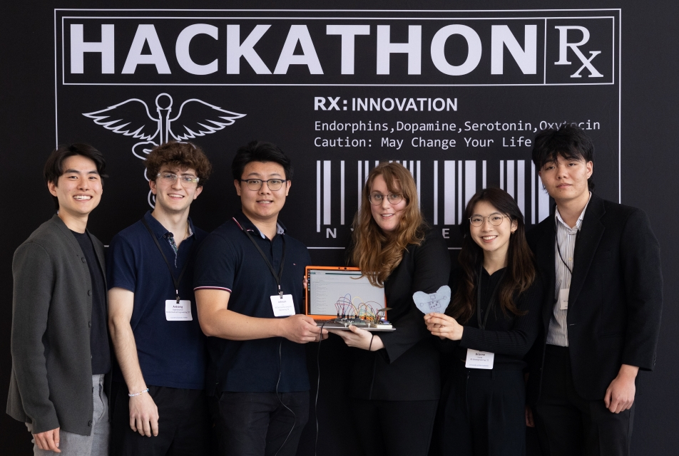 Student team presenting at the 2024 Health Hackathon